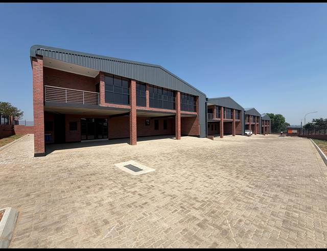 3,800M² WAREHOUSE FOR SALE IN CHLOORKOP